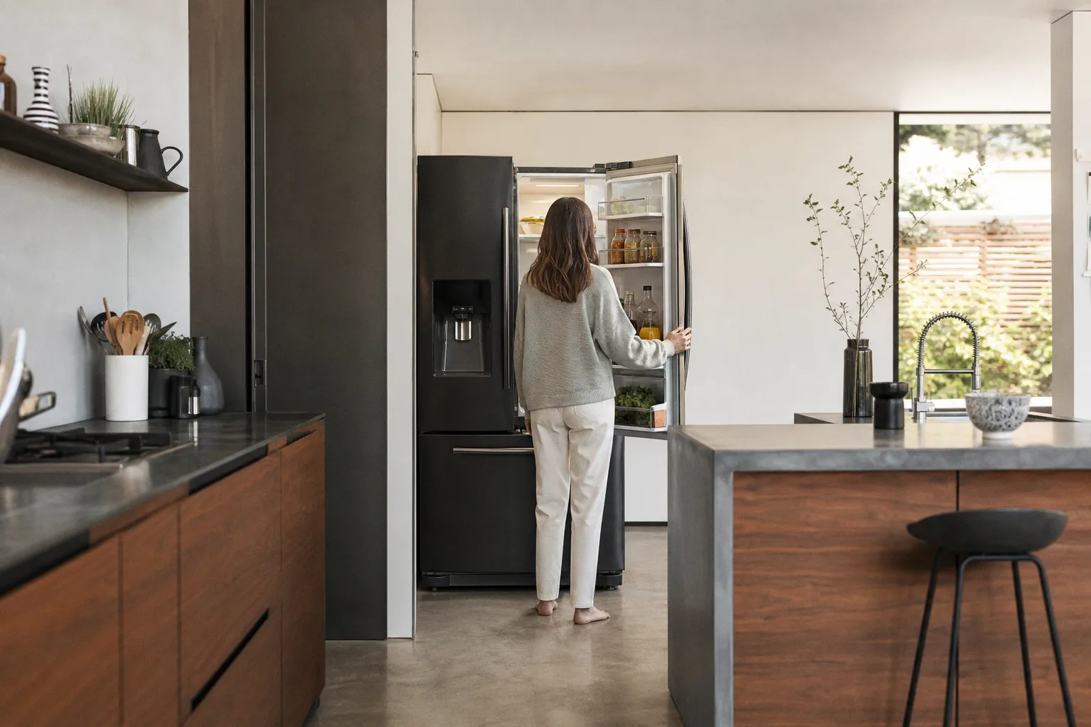 AI Fridge Market to Reach $6.27 Billion by 2030: Key Trends and Growth Drivers