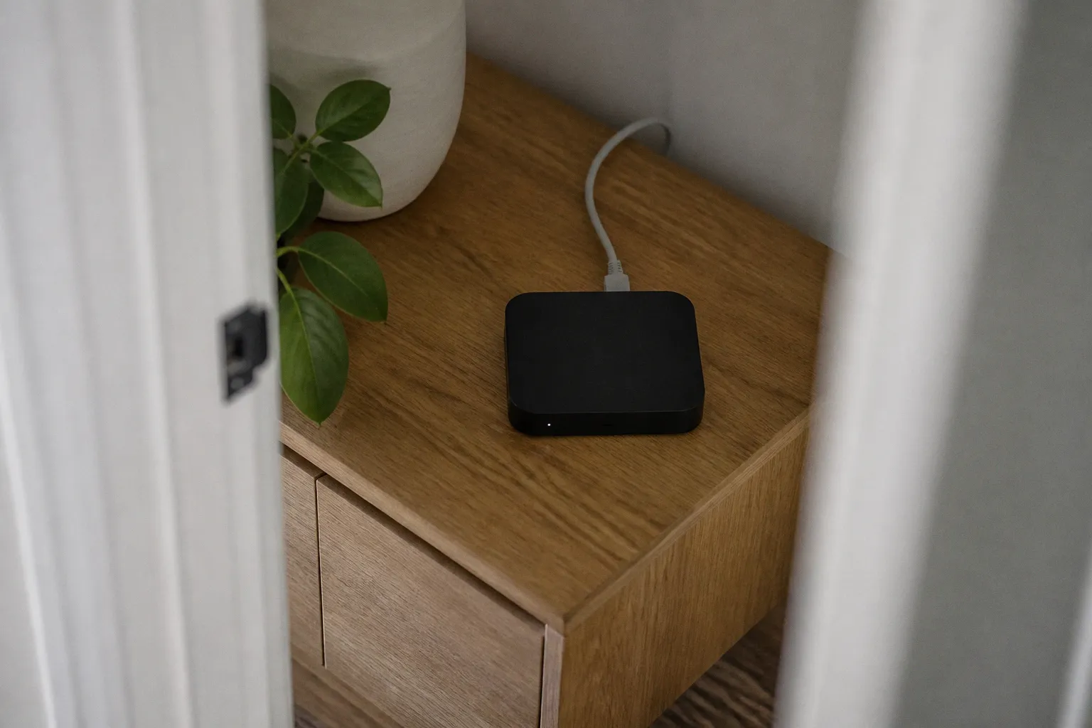 Local smart home hubs vs cloud: which is best for you?